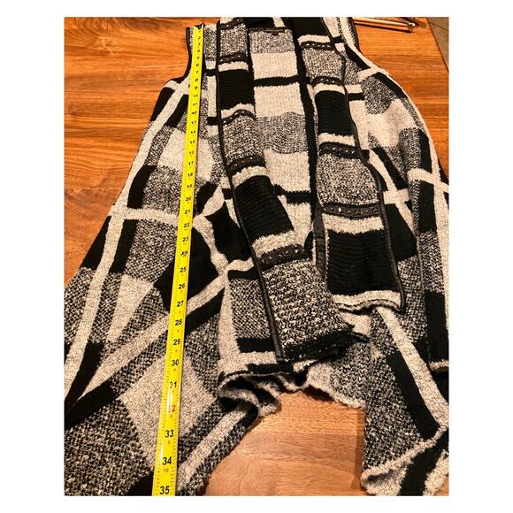 Alberto Makali Women’s M Black Gray Open Front Knit Vest Faux Leather Trim - Picture 7 of 8